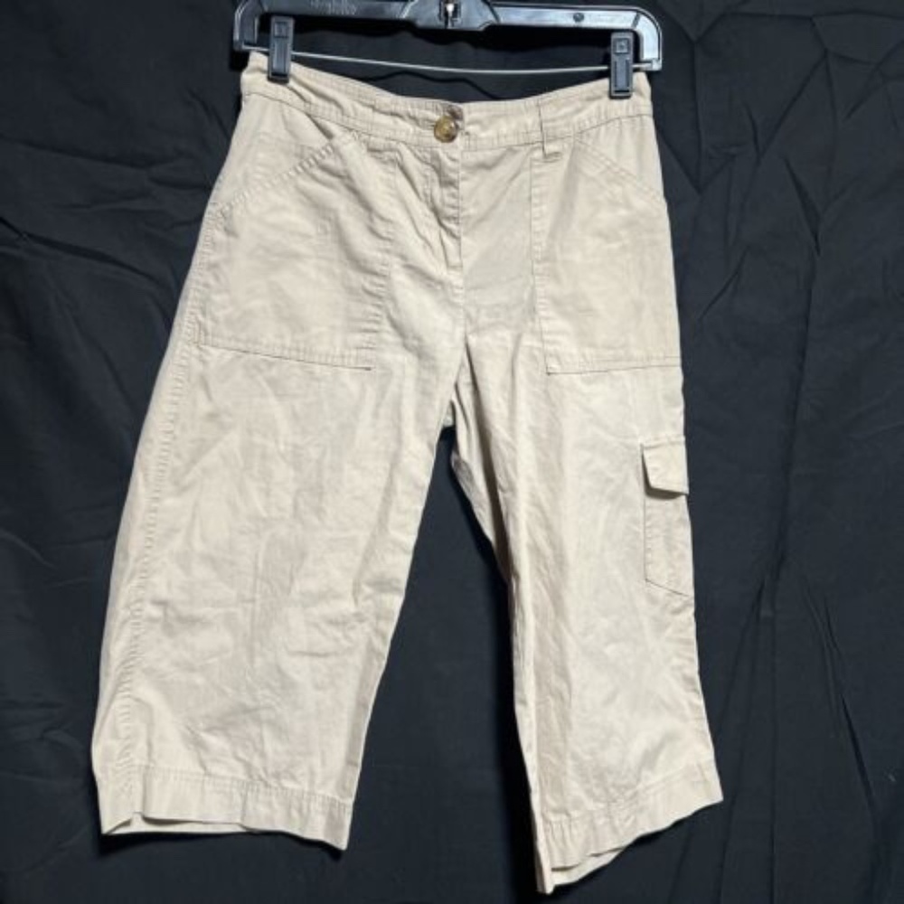 Jones New York Khaki Cargo Capri Pants Size 0